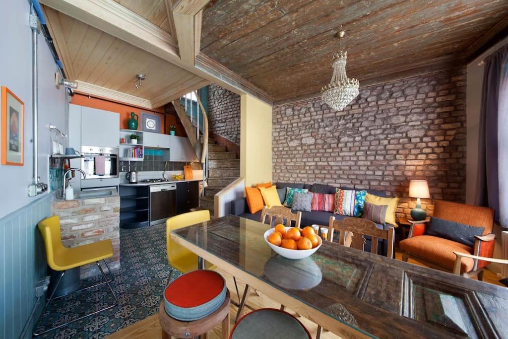 Enjoy Golden Horn Views From Tangerine House * Стамбул